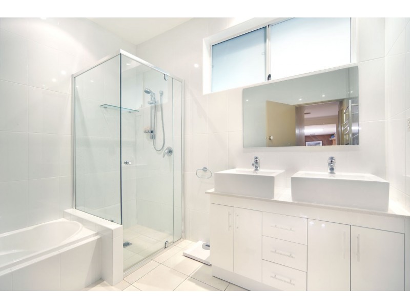 14 Saunders Bay Road, Caringbah South NSW 2229