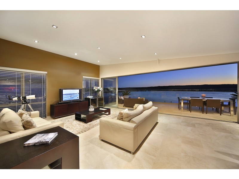 2/50 Rutherford Avenue, Burraneer NSW 2230