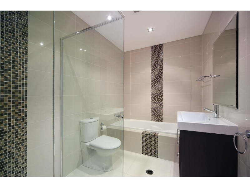 2/104-106 Gannons Road, Caringbah South NSW 2229