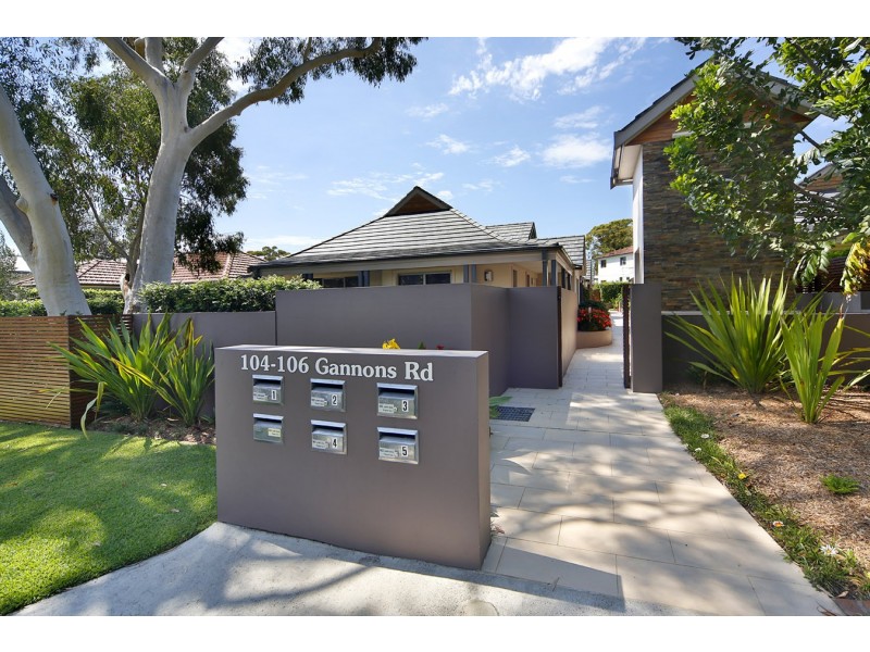 2/104-106 Gannons Road, Caringbah South NSW 2229