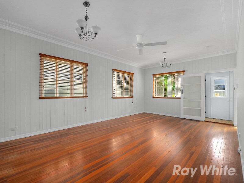 9 Sixth Avenue, Windsor QLD 4030