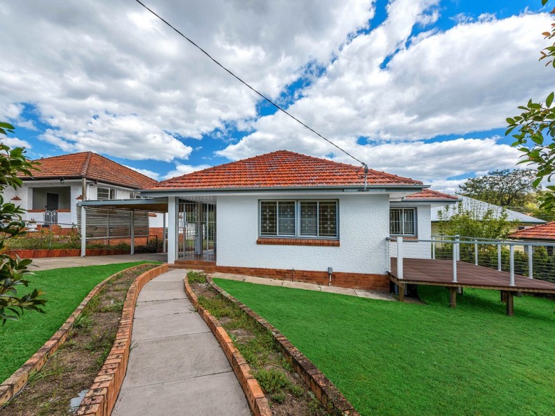 134 Hamilton Road, Wavell Heights QLD 4012