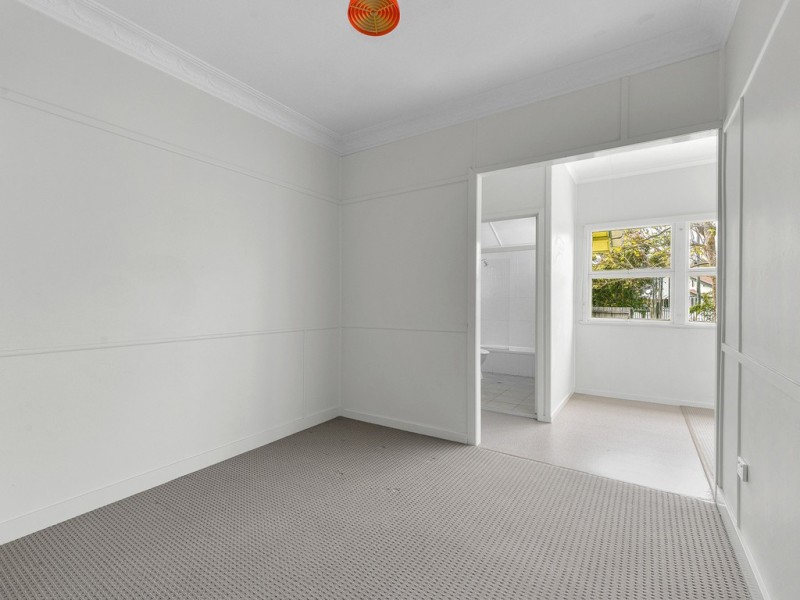 33 Acacia Ave, Northgate QLD 4013