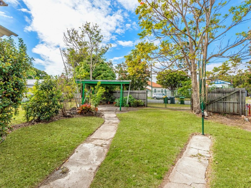 33 Acacia Ave, Northgate QLD 4013