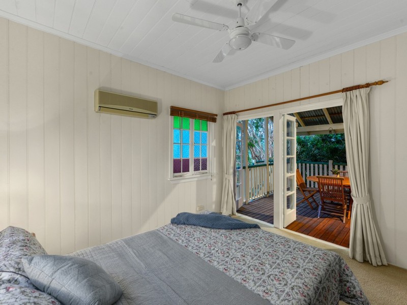 153 Rode Road, Wavell Heights QLD 4012