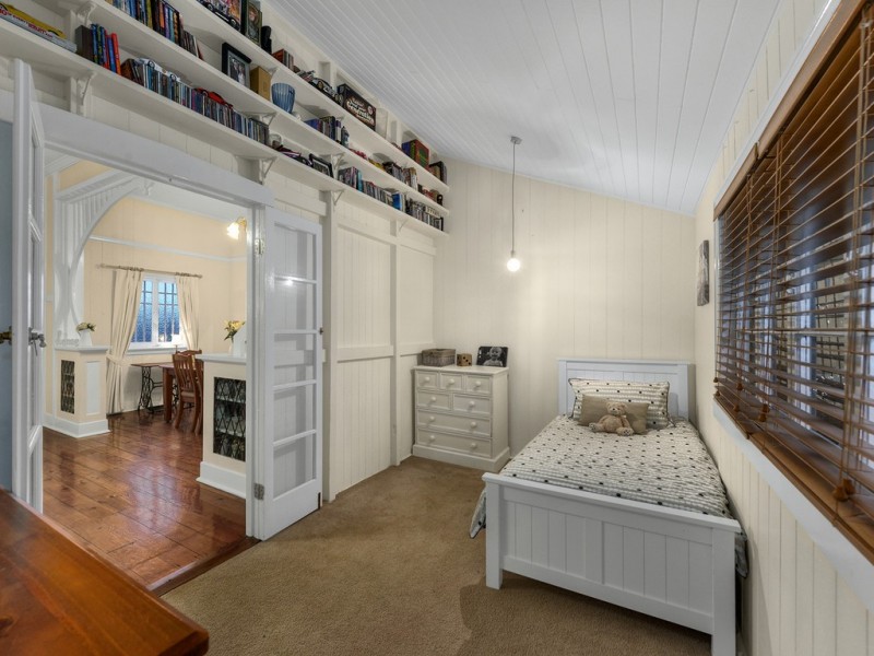 153 Rode Road, Wavell Heights QLD 4012