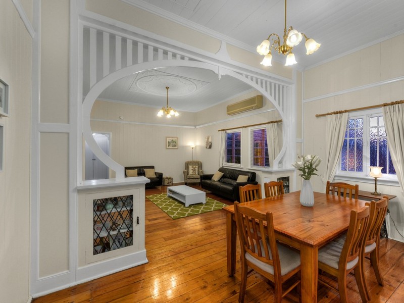 153 Rode Road, Wavell Heights QLD 4012