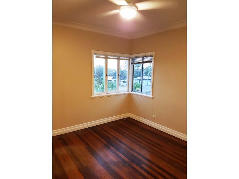 4 Pedley Street, Wavell Heights QLD 4012