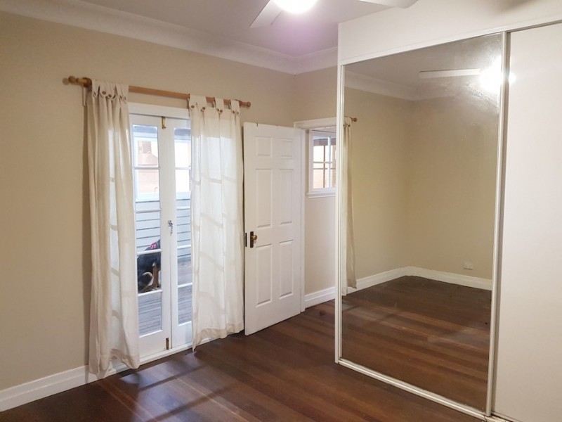 4 Pedley Street, Wavell Heights QLD 4012