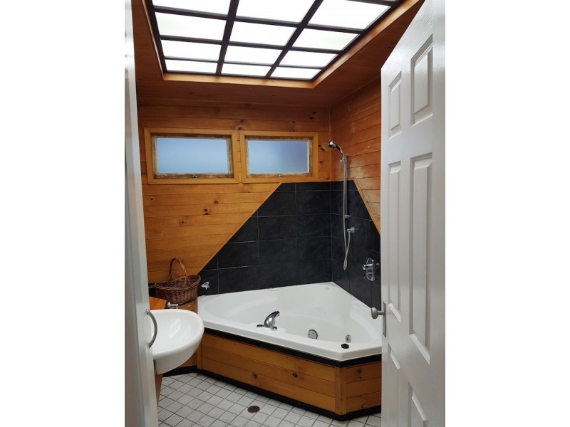 4 Pedley Street, Wavell Heights QLD 4012