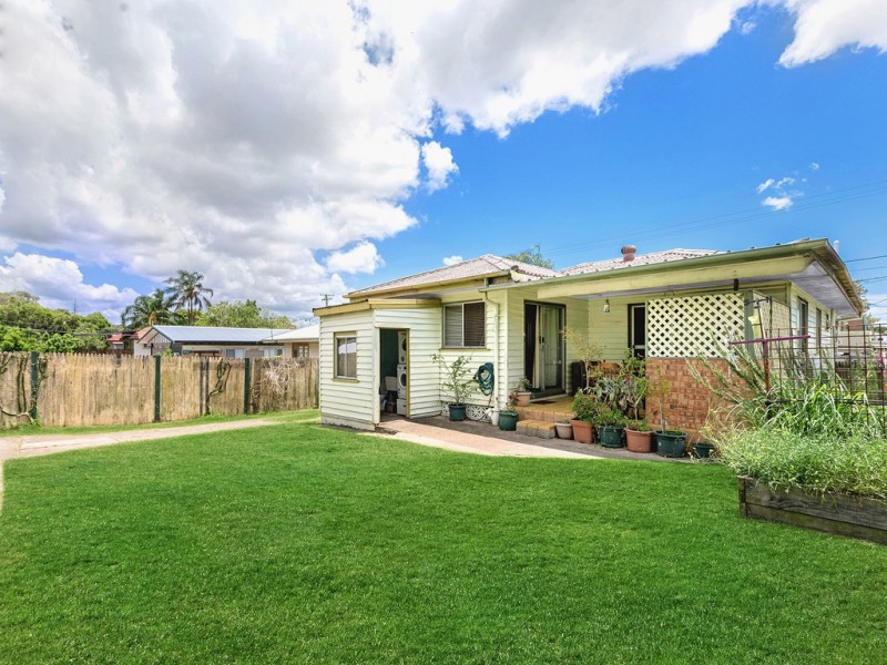 218 Hamilton Road, Wavell Heights QLD 4012