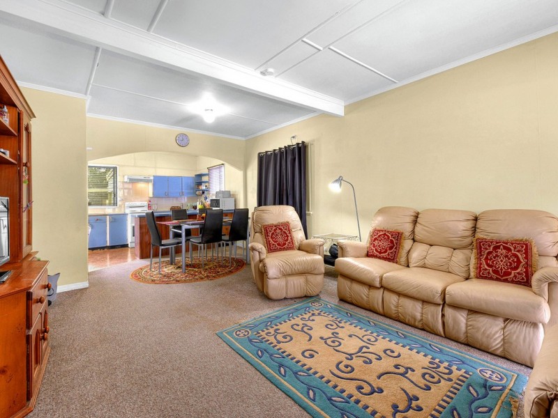 218 Hamilton Road, Wavell Heights QLD 4012