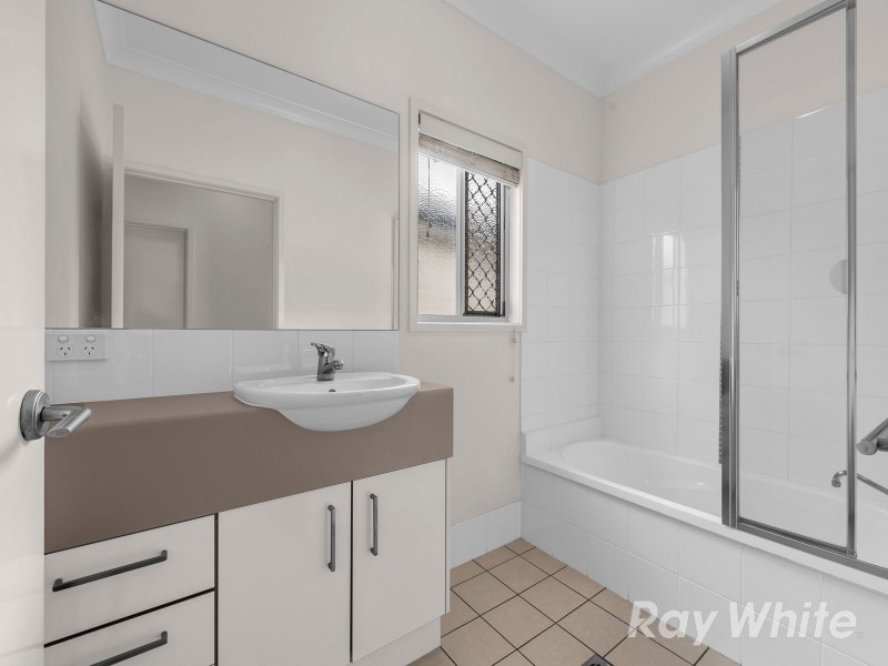 226 Days Road, Grange QLD 4051