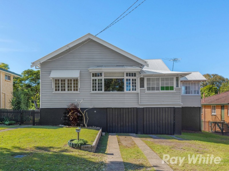 18 Royal Avenue, Nundah QLD 4012