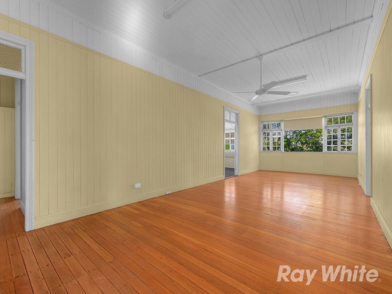 18 Royal Avenue, Nundah QLD 4012