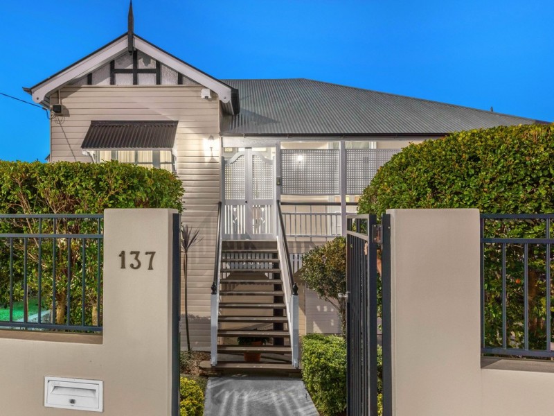 137 Rode Road, Wavell Heights QLD 4012