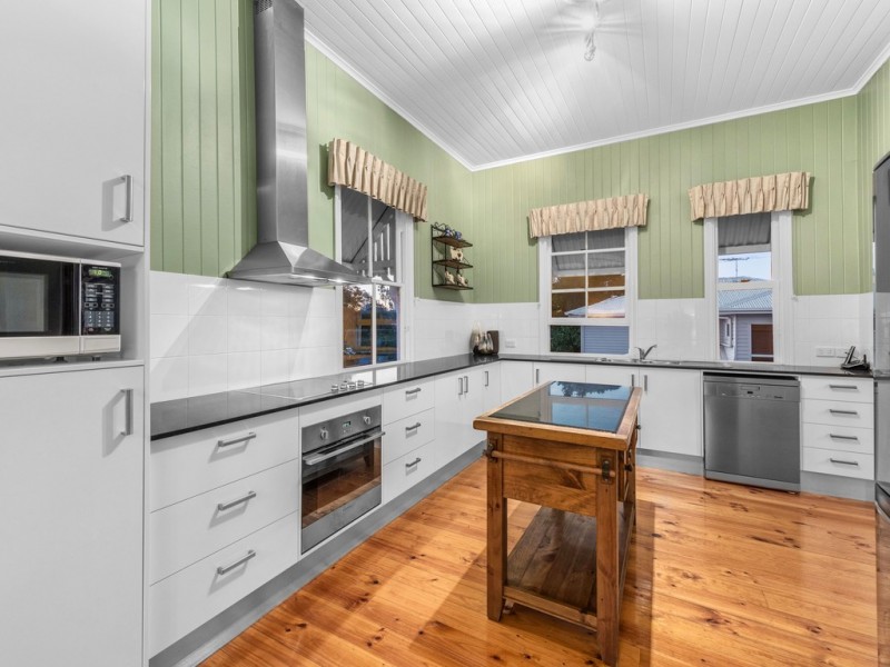 137 Rode Road, Wavell Heights QLD 4012