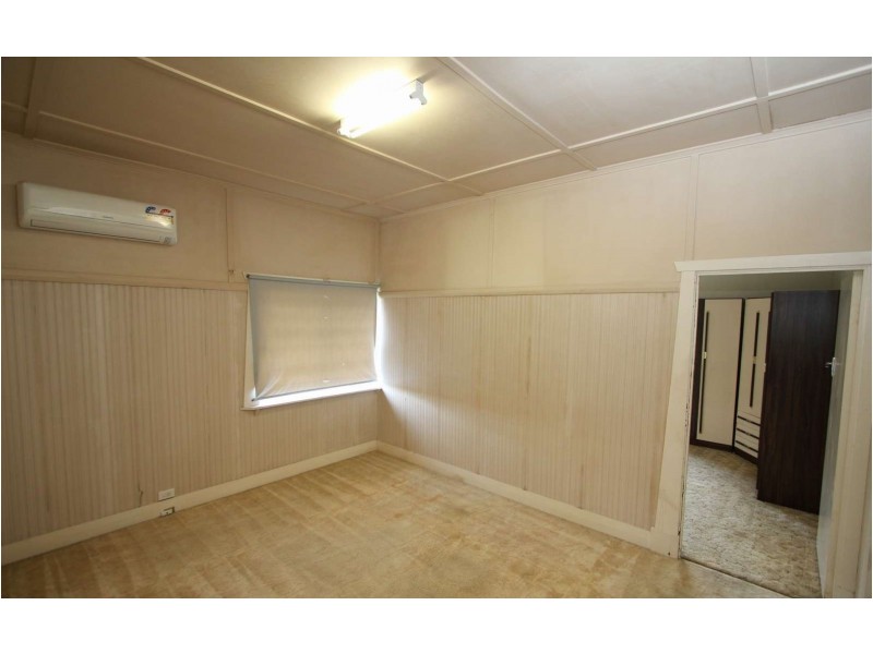 12 Thomas Street, Nundah QLD 4012