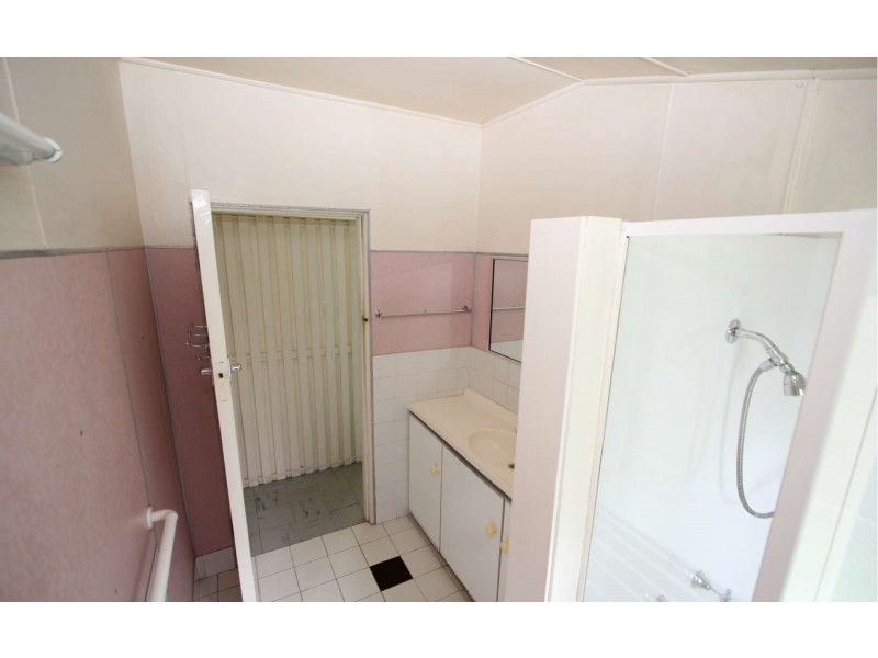 12 Thomas Street, Nundah QLD 4012