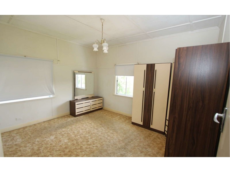 12 Thomas Street, Nundah QLD 4012