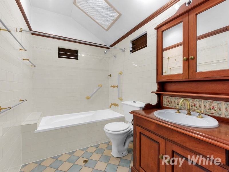 36 Pole Street, Northgate QLD 4013