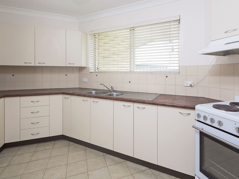 2/37 Campbell Terrace, Wavell Heights QLD 4012