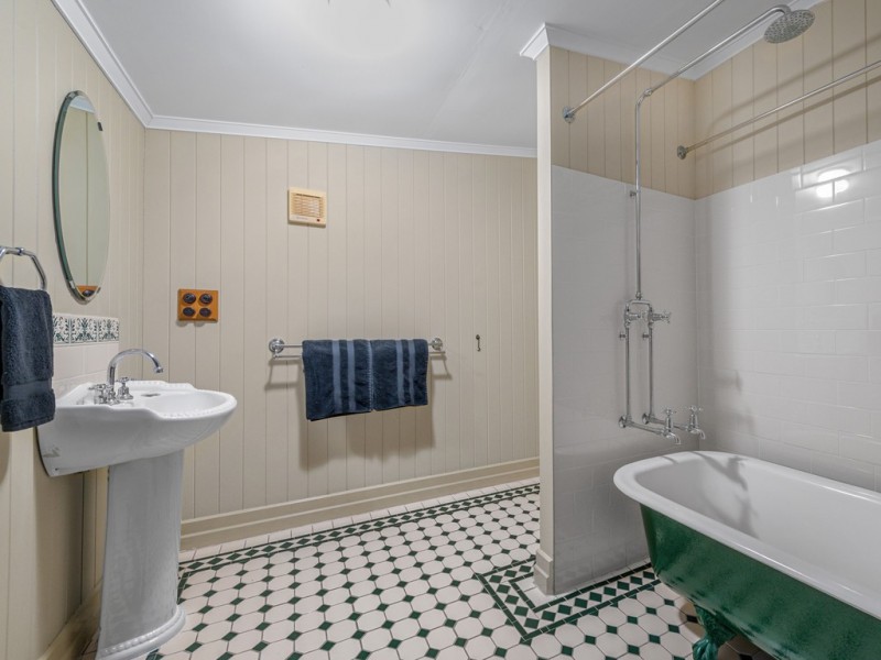 48 Bayview Terrace, Wavell Heights QLD 4012