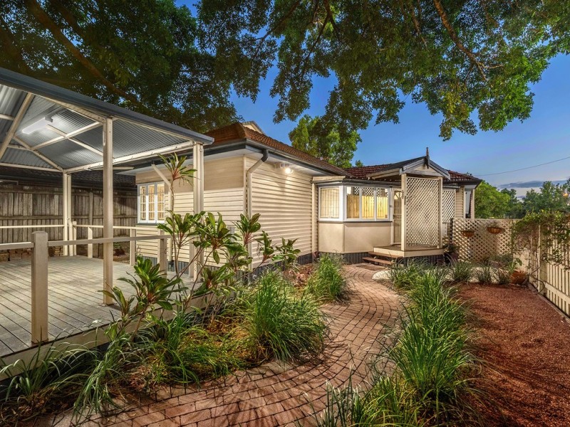 60 Lisson Grove, Wooloowin QLD 4030