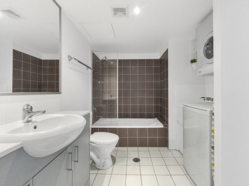 8/46 Buxton Street, Ascot QLD 4007