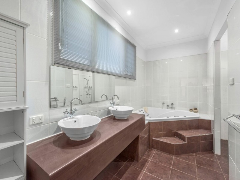 35 PENHILL STREET, Nudgee QLD 4014