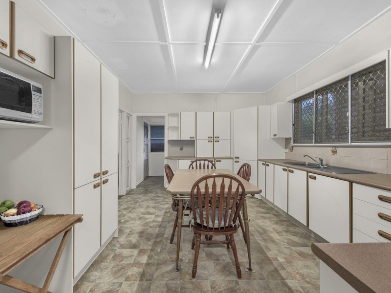 19 Varcoe Street, Wavell Heights QLD 4012