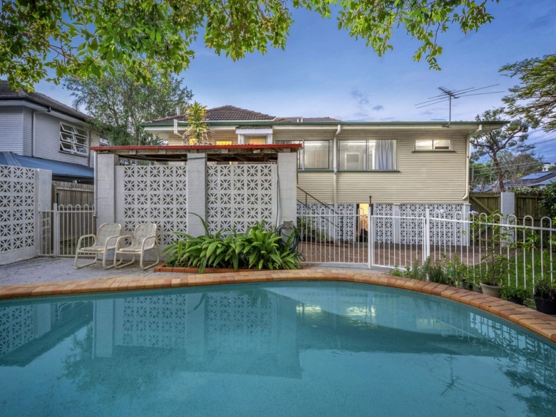 19 Varcoe Street, Wavell Heights QLD 4012