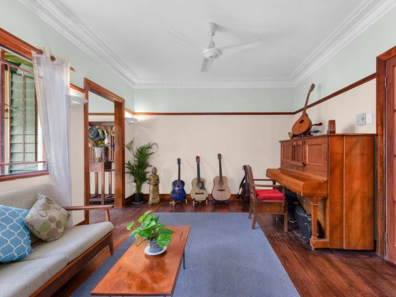 16 Lemnos Street, Nundah QLD 4012