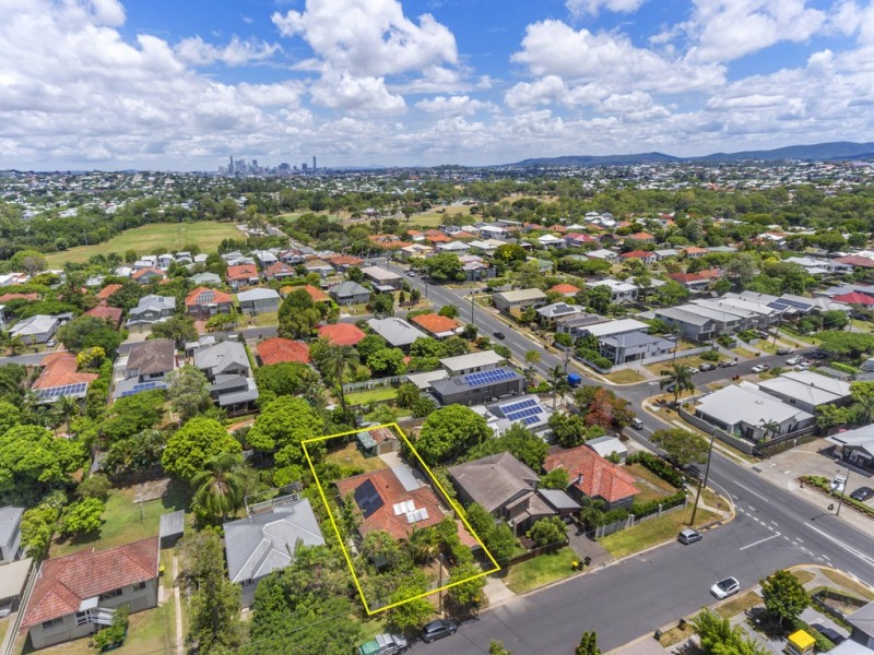 16 Lemnos Street, Nundah QLD 4012