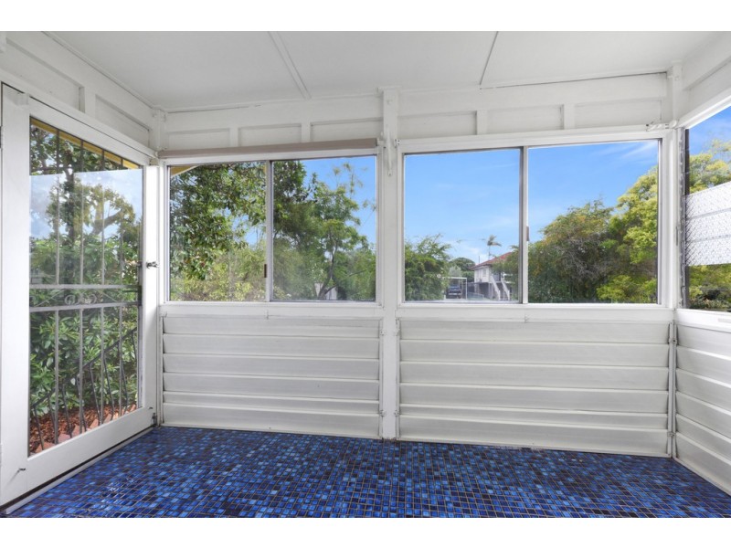 52 Watcombe Street, Wavell Heights QLD 4012