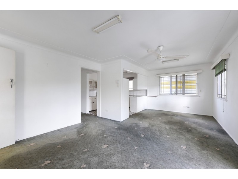 52 Watcombe Street, Wavell Heights QLD 4012