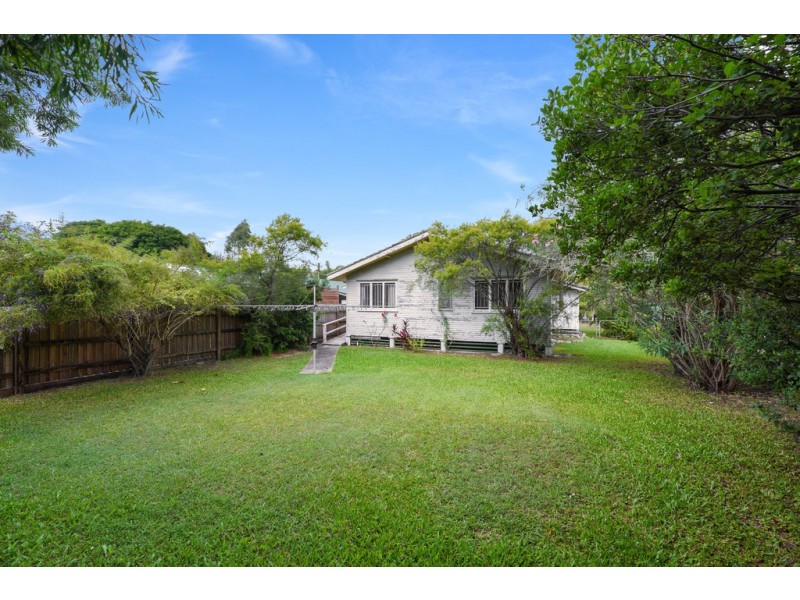 52 Watcombe Street, Wavell Heights QLD 4012