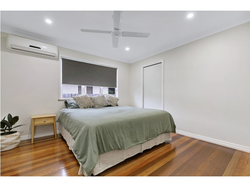 54 Watcombe Street, Wavell Heights QLD 4012