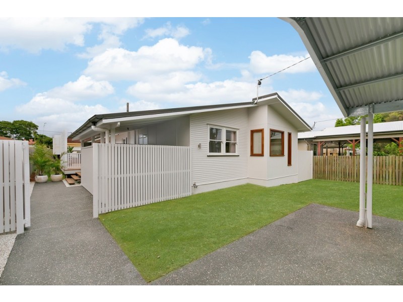 54 Watcombe Street, Wavell Heights QLD 4012