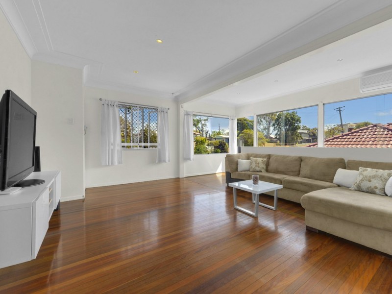 8 Norwich Street, Wavell Heights QLD 4012