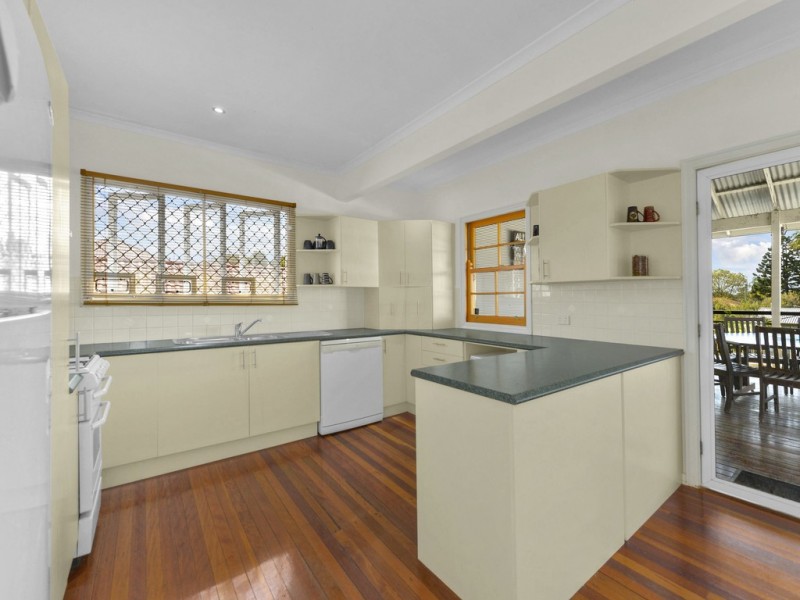 8 Norwich Street, Wavell Heights QLD 4012