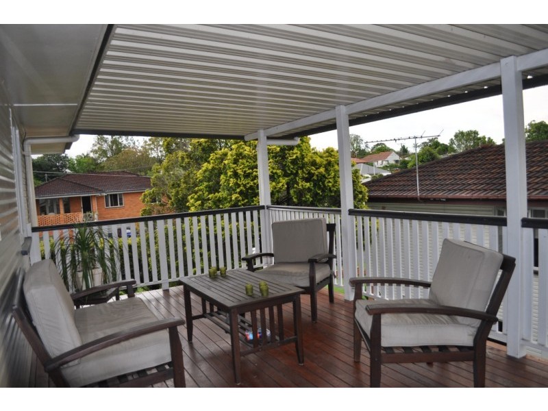 19 Benedict Street, Wavell Heights QLD 4012