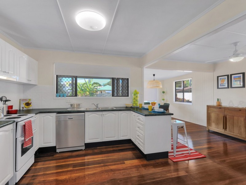 9 Petunia Street, Nudgee QLD 4014