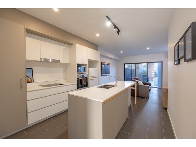 5/18 Rochat Avenue, Banyo QLD 4014