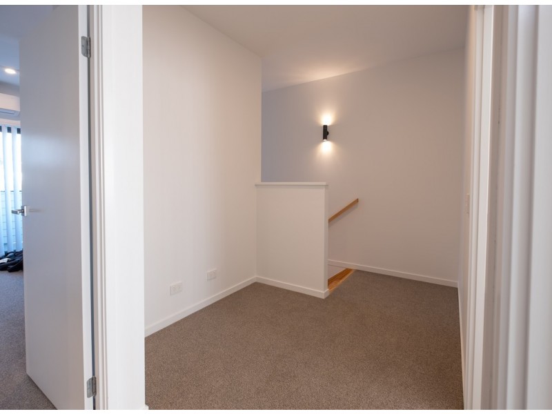 5/18 Rochat Avenue, Banyo QLD 4014