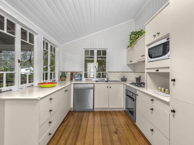 27 Fordham Street, Wavell Heights QLD 4012