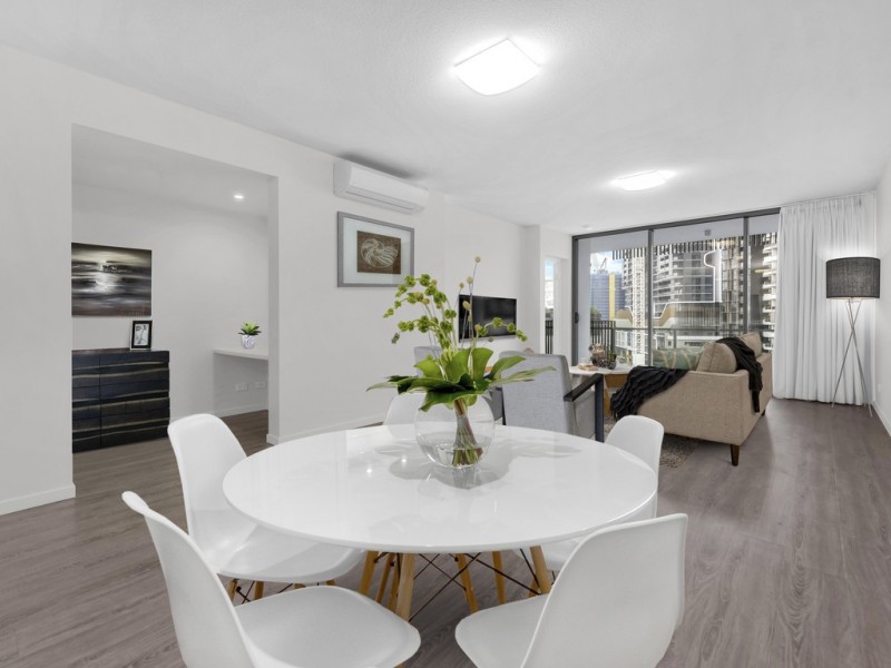 802/53 Wyandra Street, Teneriffe QLD 4005