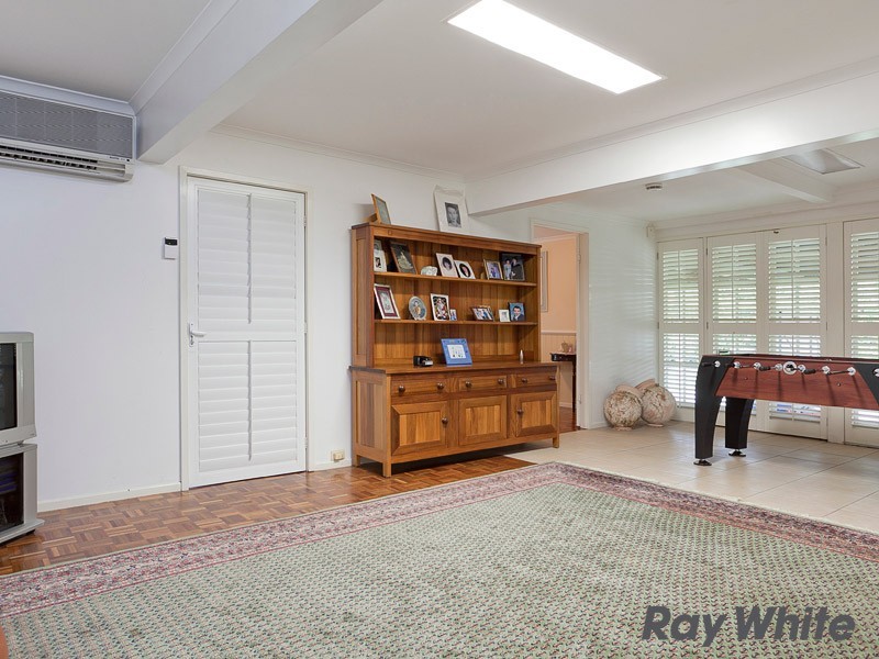 25 Stewart Ave, Wooloowin QLD 4030