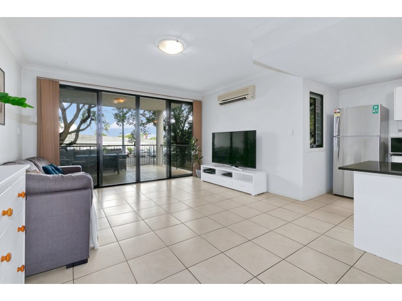 2/19 BRADBURY STREET, Nundah QLD 4012