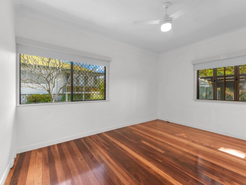 6 Handcroft Street, Wavell Heights QLD 4012